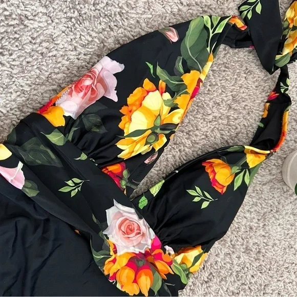 NWT! Cupshe Floral One Piece Swimsuit Sz M - Picture 2 of 9